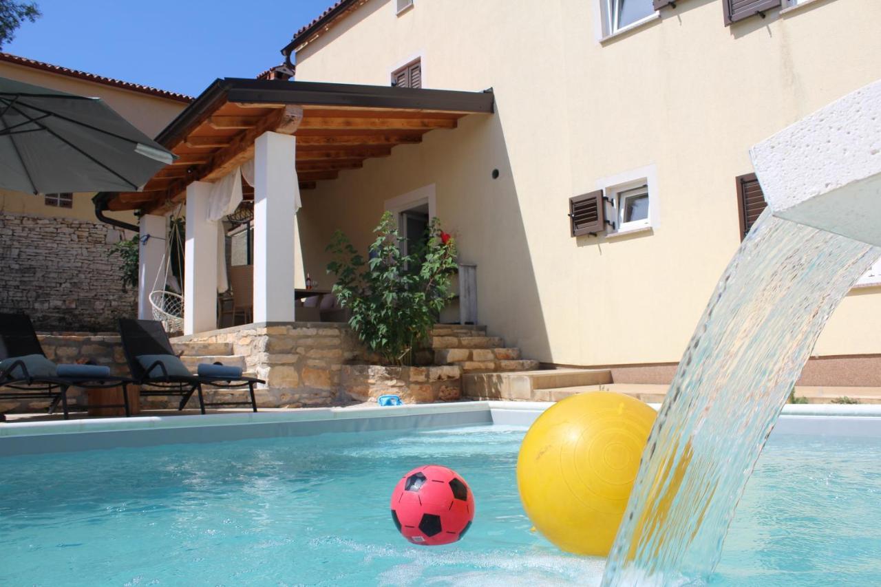 Villa Judita Ровинь Экстерьер фото